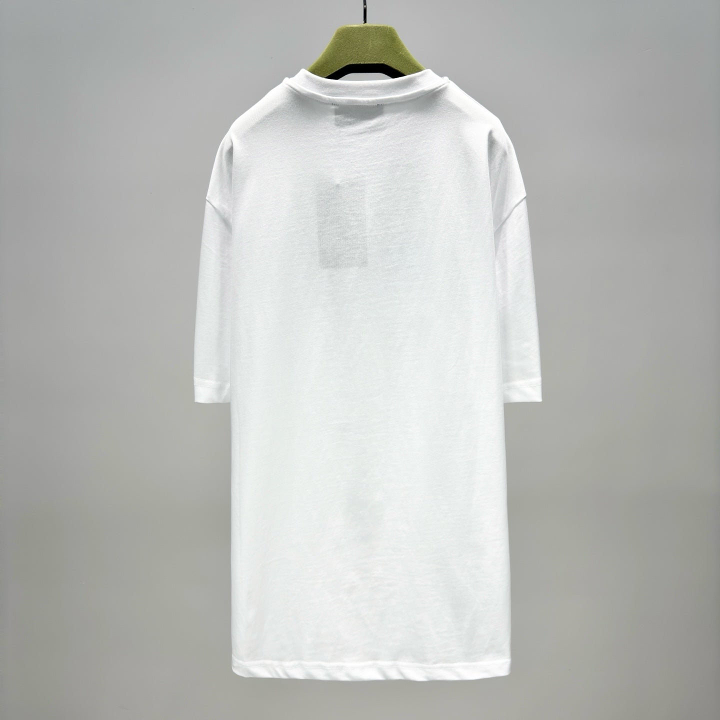 T-shirt is defined by a Web banner print