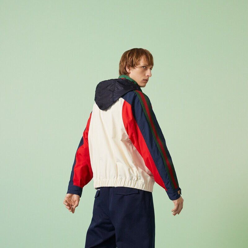 Яке G