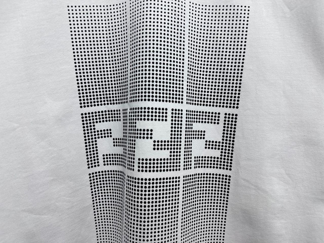 Тениска F