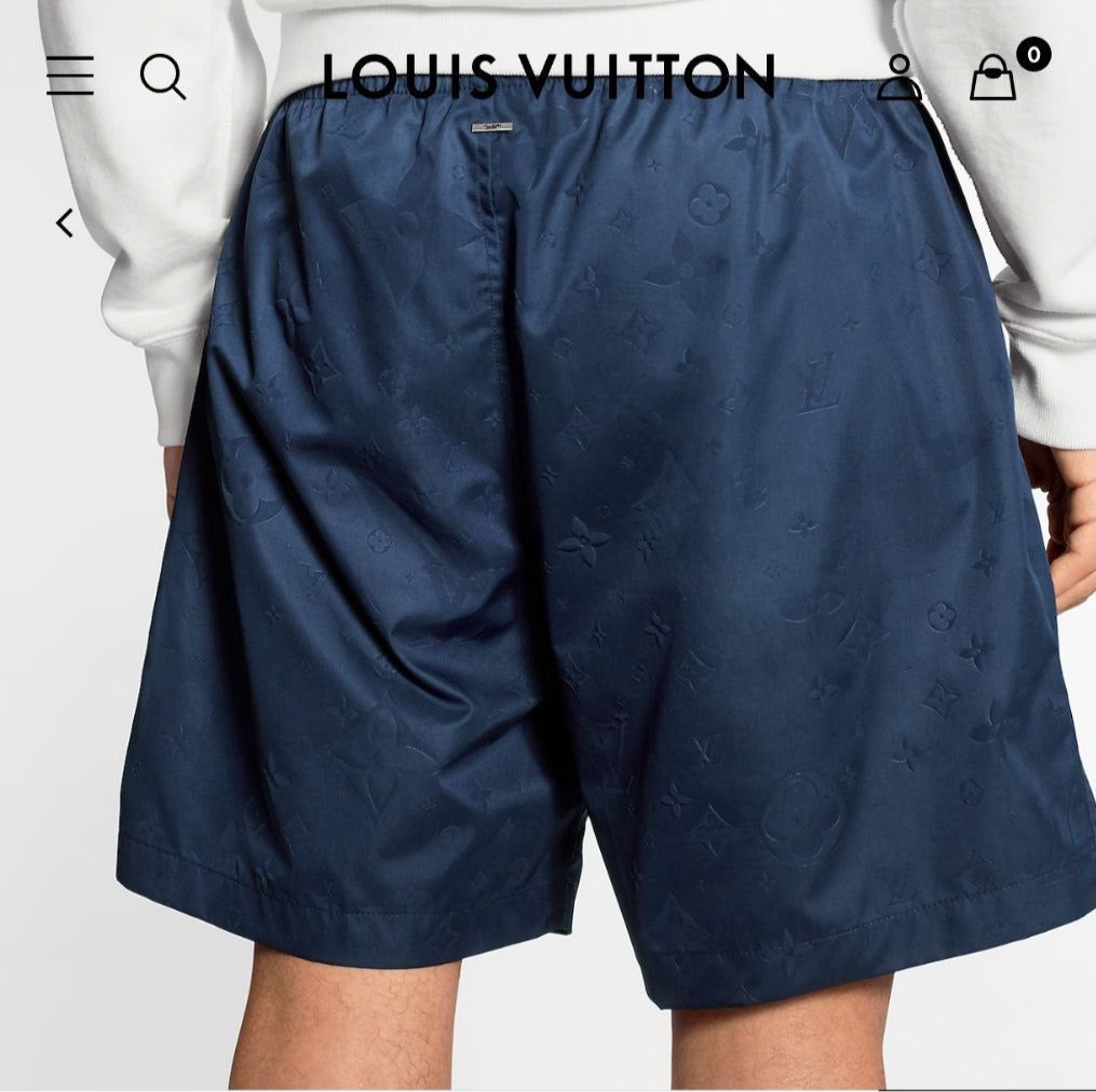 Бански LV