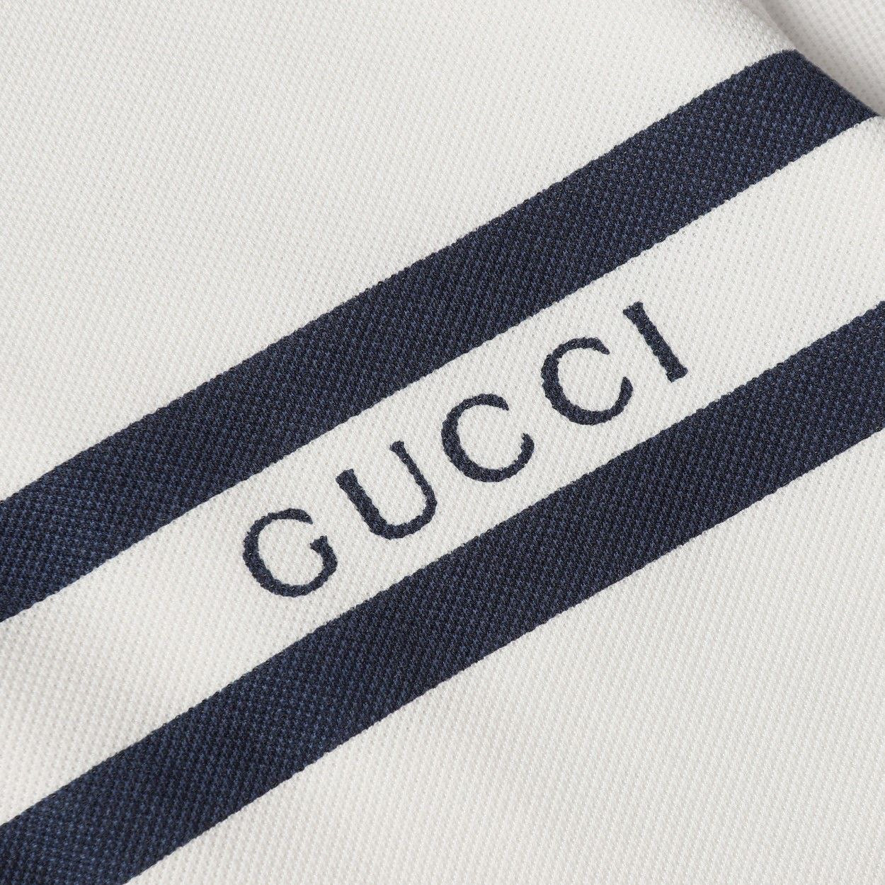 Тениска G