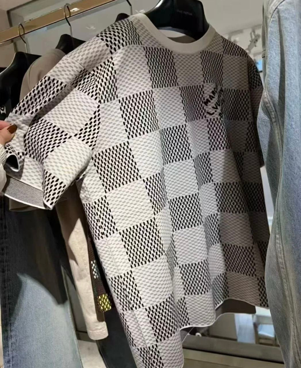 Тениска Louis Vuitton LV