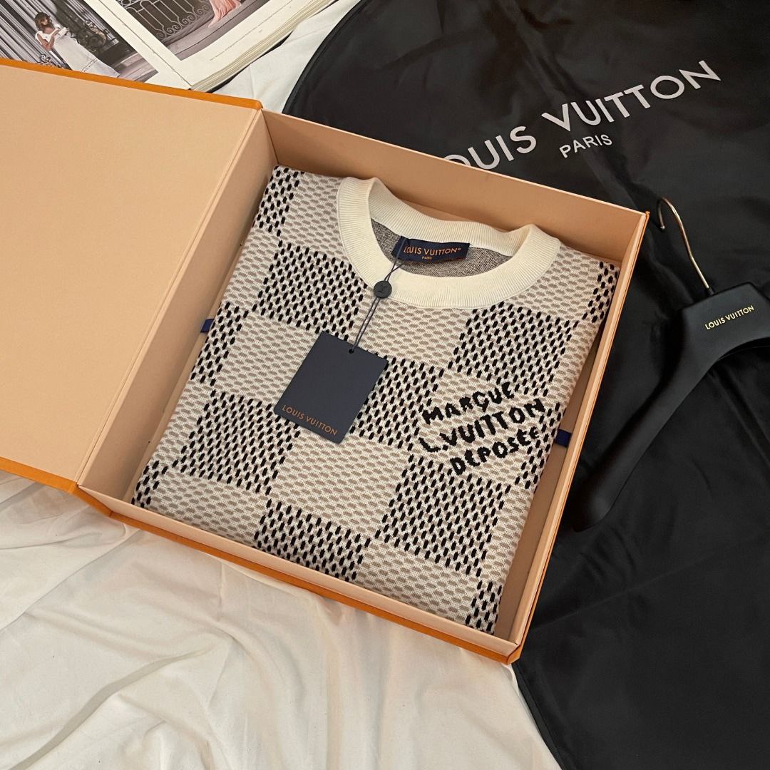 Тениска Louis Vuitton LV